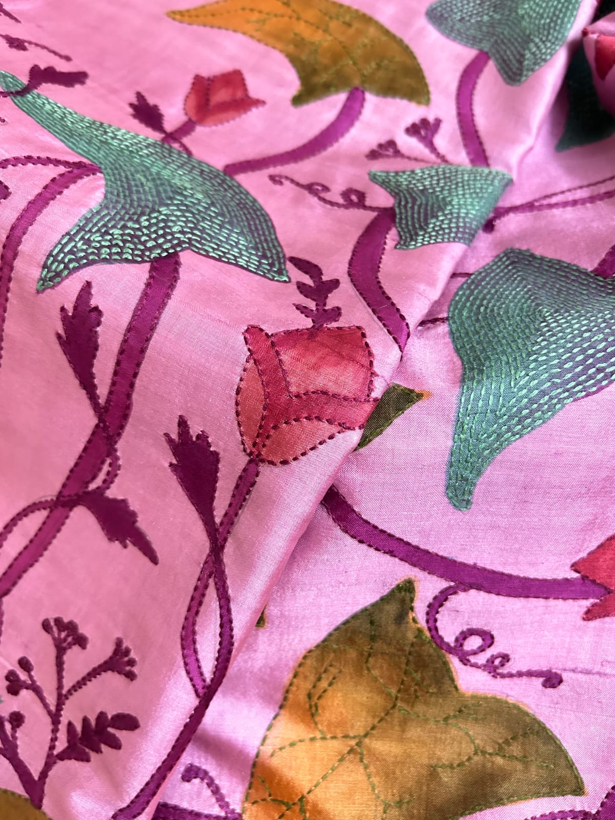 Handcrafted Saree: A Fusion of Painting and Embroidery
