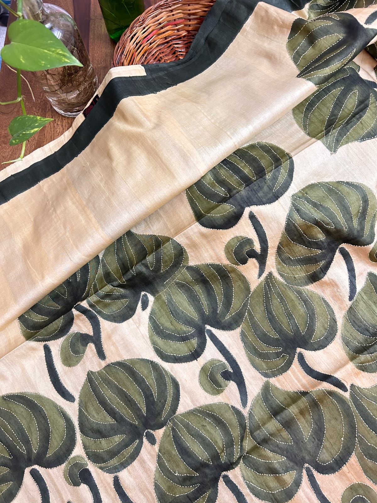 Handcrafted Saree: A Fusion of Painting and Embroidery