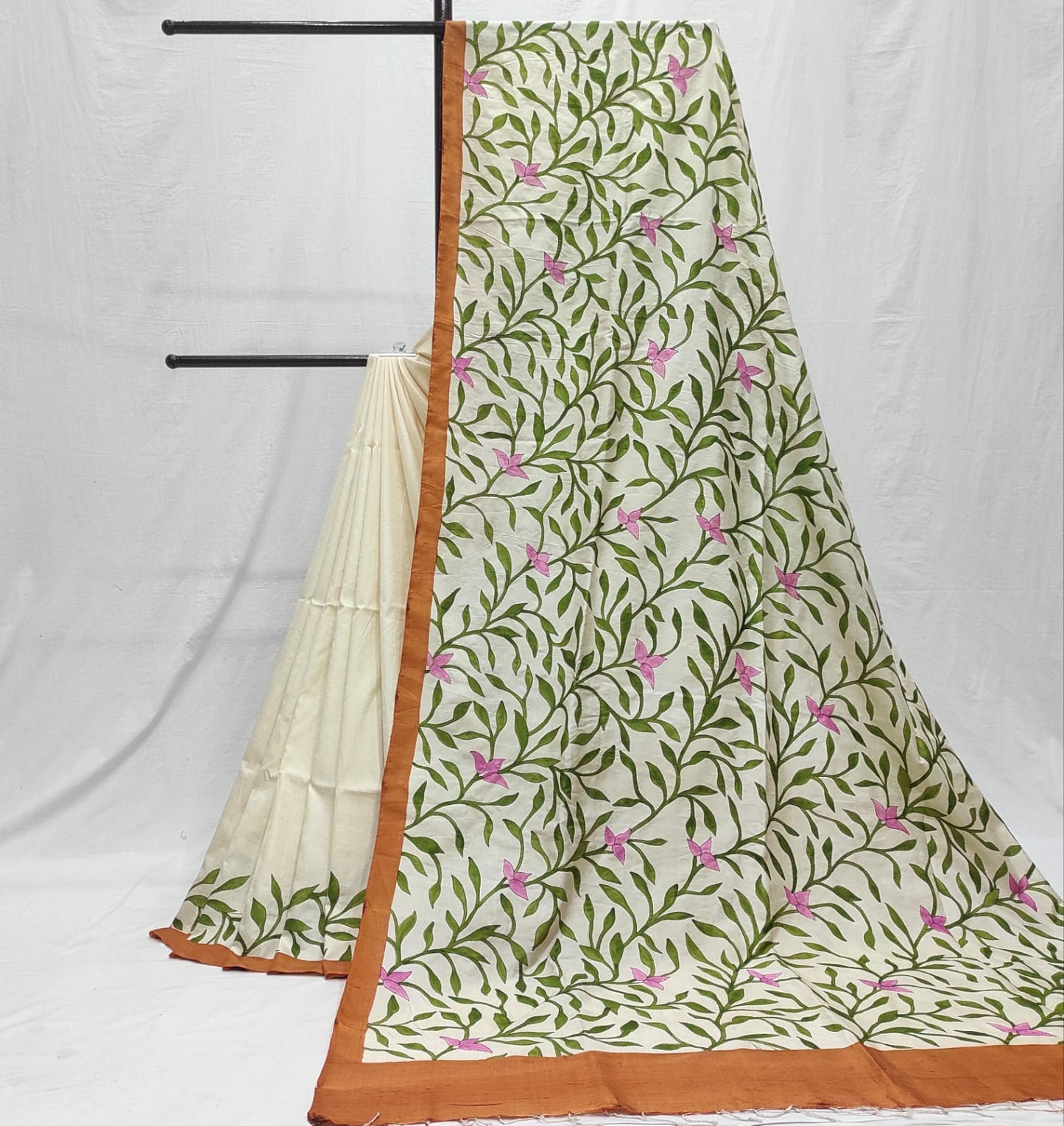 Handcrafted Saree: A Fusion of Painting and Embroidery