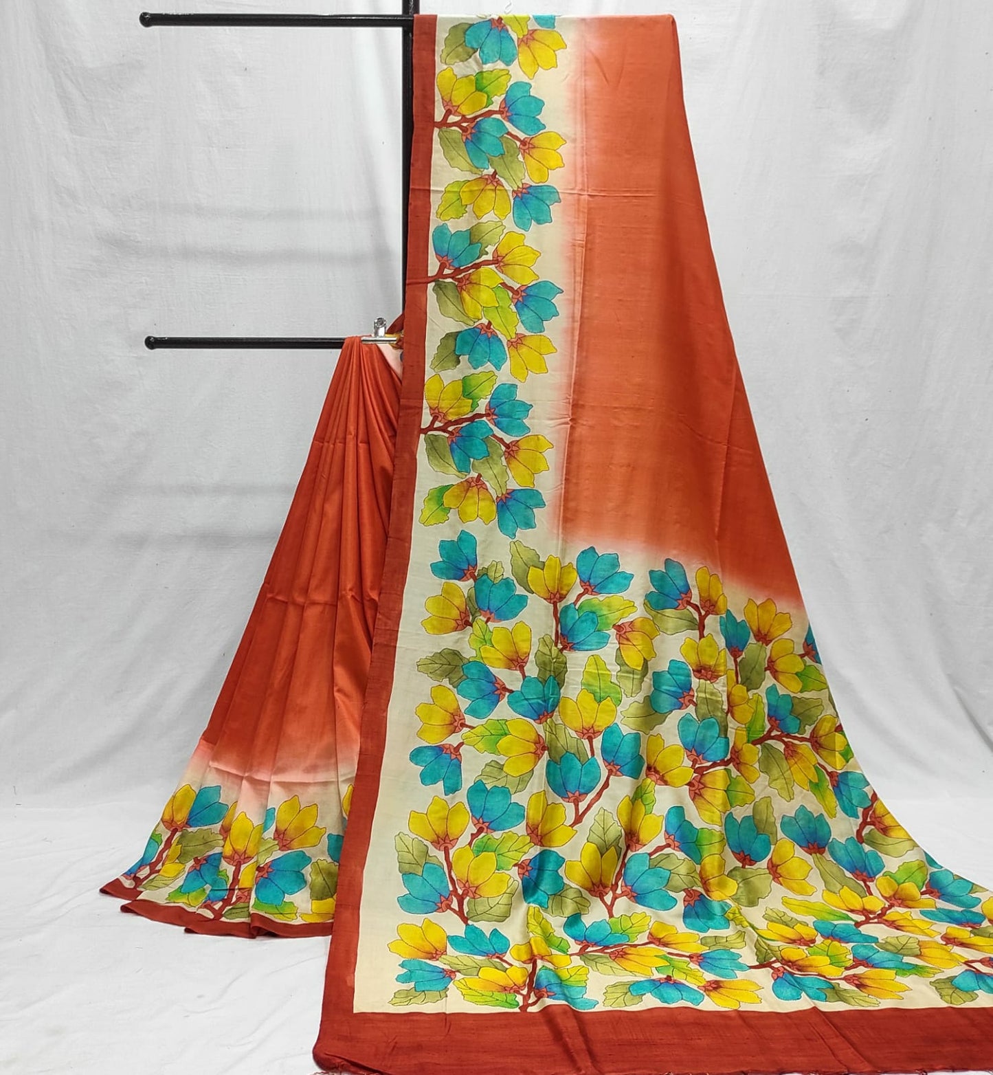 Handcrafted Saree: A Fusion of Painting and Embroidery