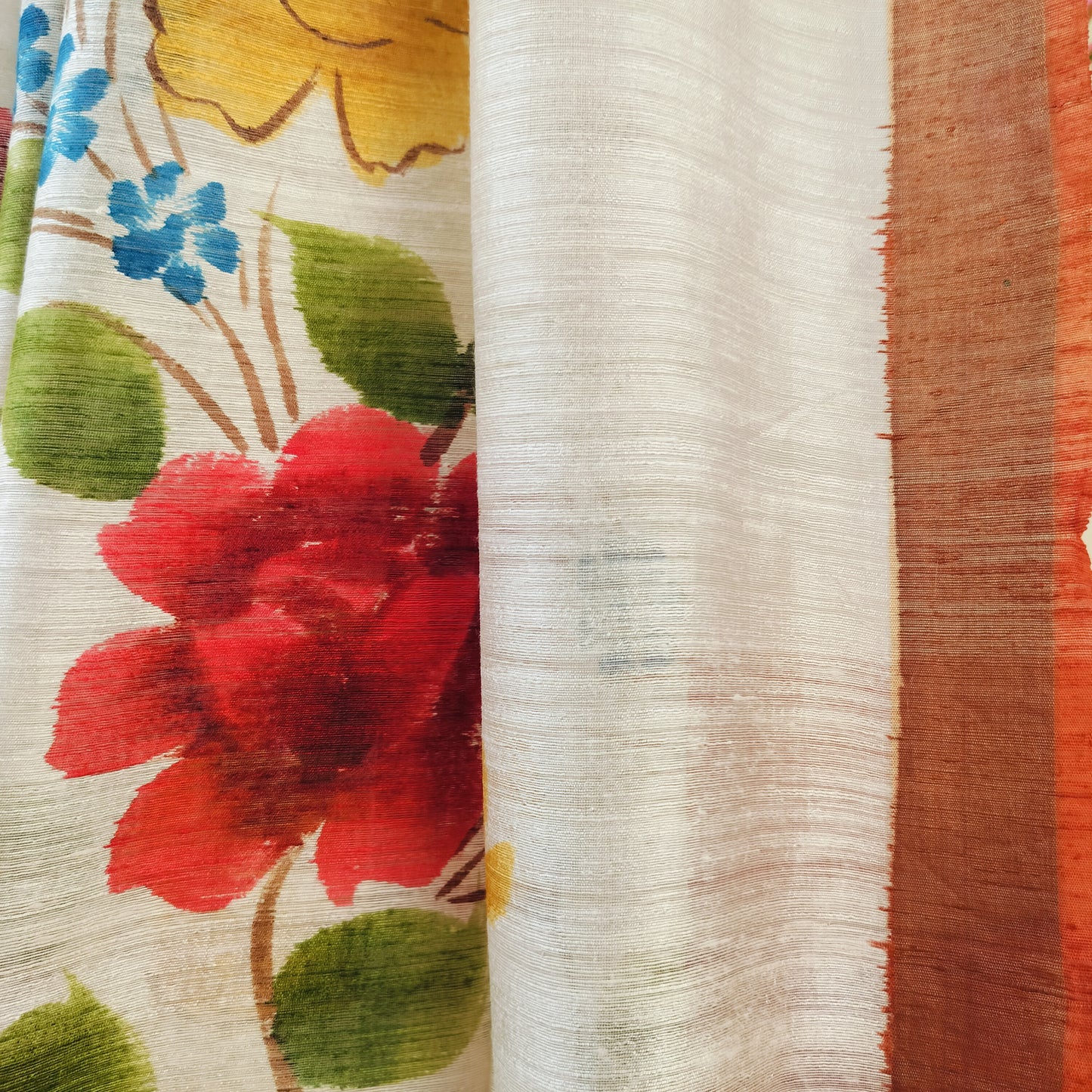 Handcrafted Saree: Hand Painted Floral Bouquet