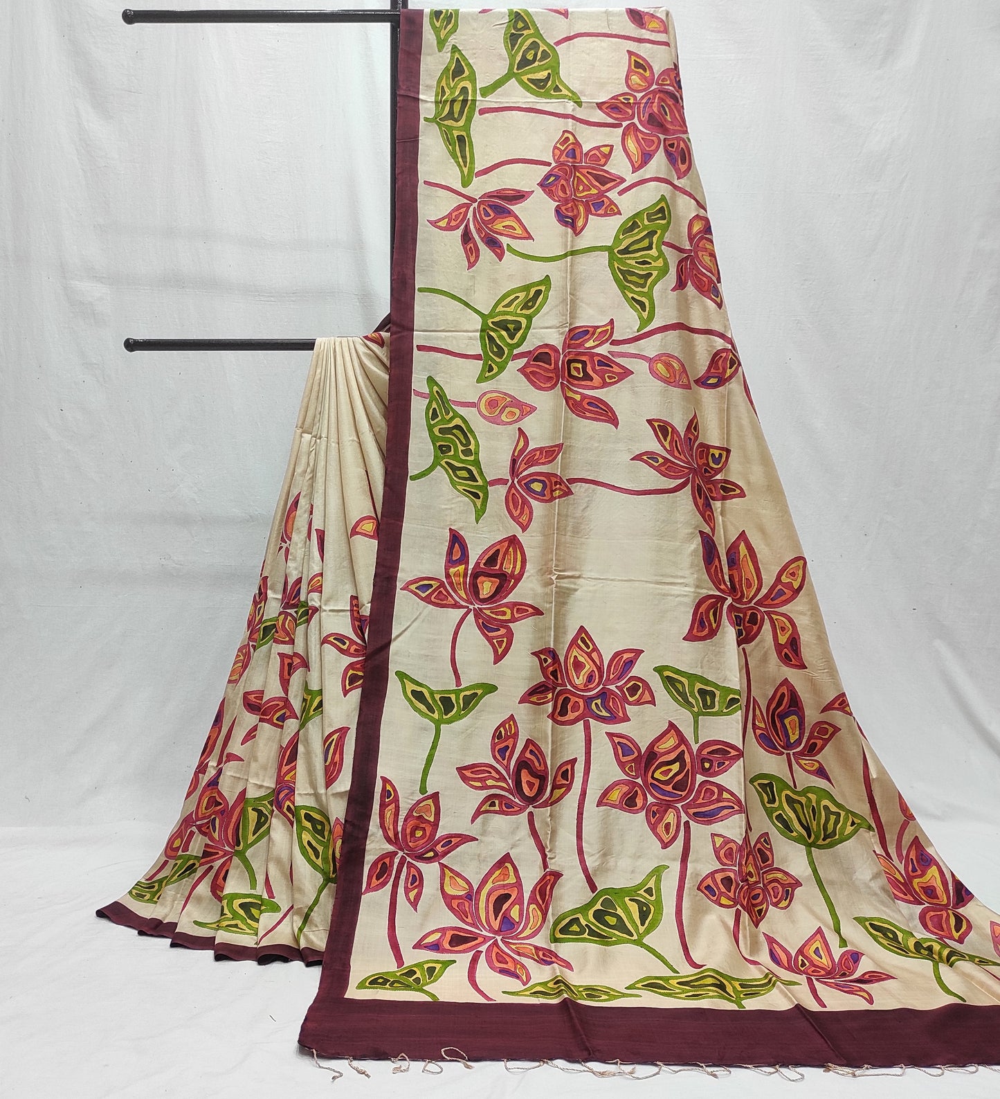 Handcrafted Saree: A Fusion of Painting and Embroidery
