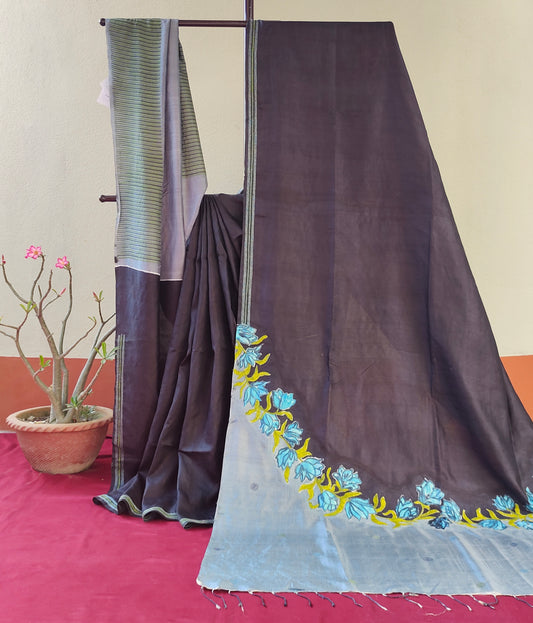 Handcrafted Saree: A Fusion of Painting and Embroidery