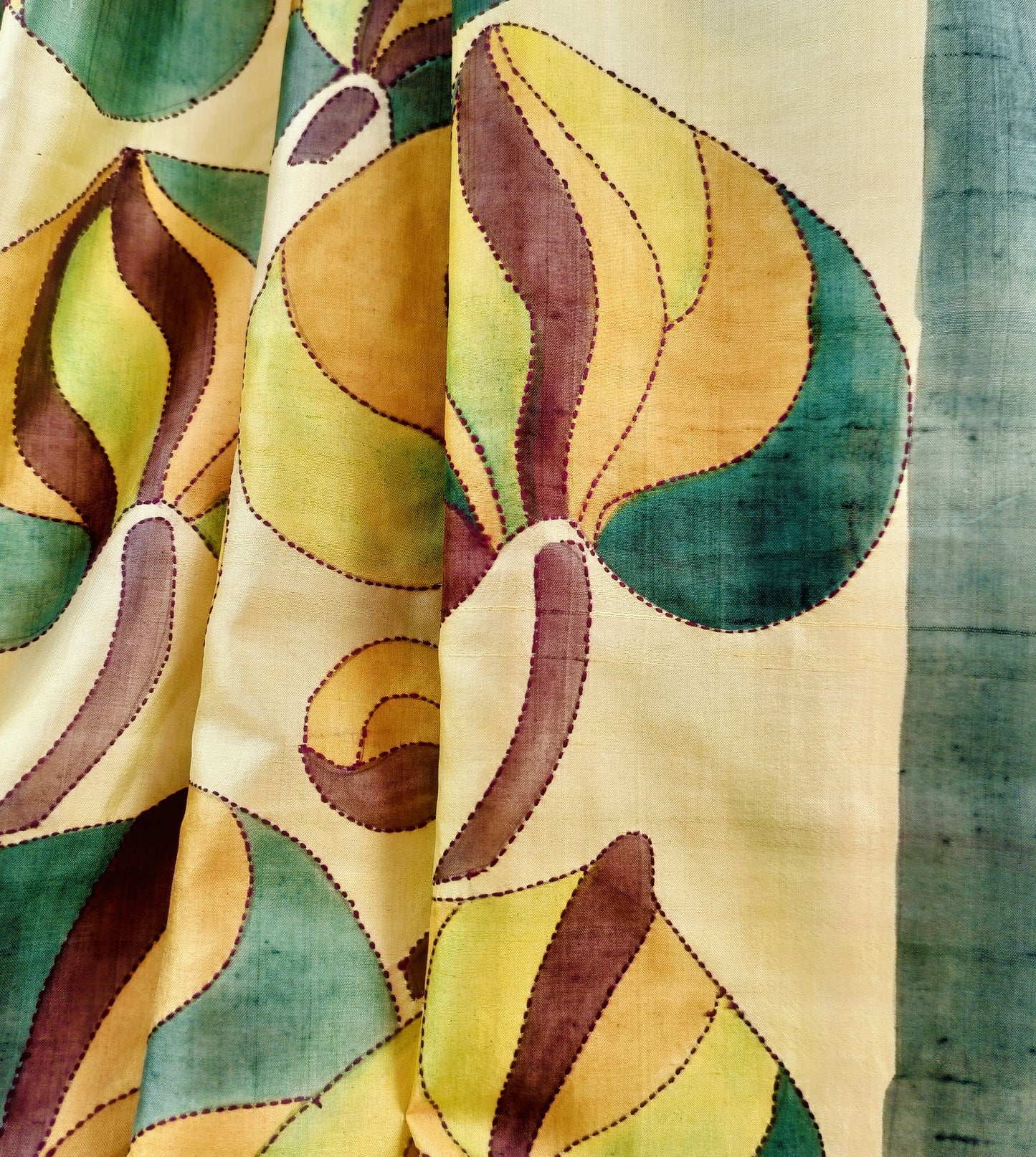Handcrafted Saree: A Fusion of Painting and Hand Embroidery