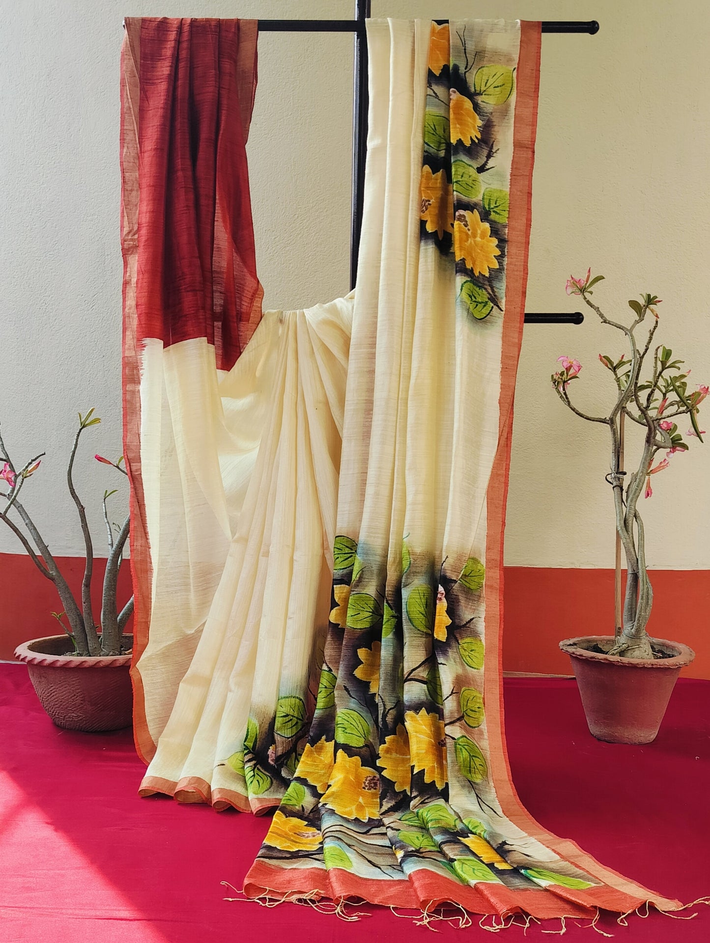 Handcrafted Saree: Hand Painted Floral Bouquet
