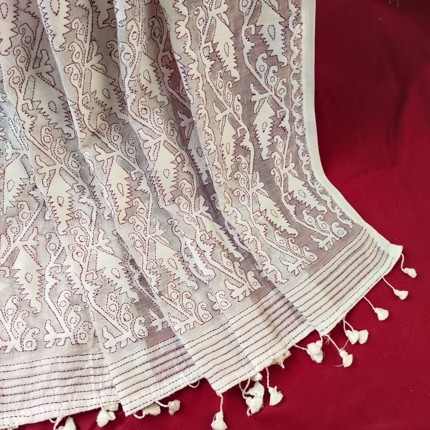 Handcrafted Saree: Dhakai Jamdani with Hand Embroidery