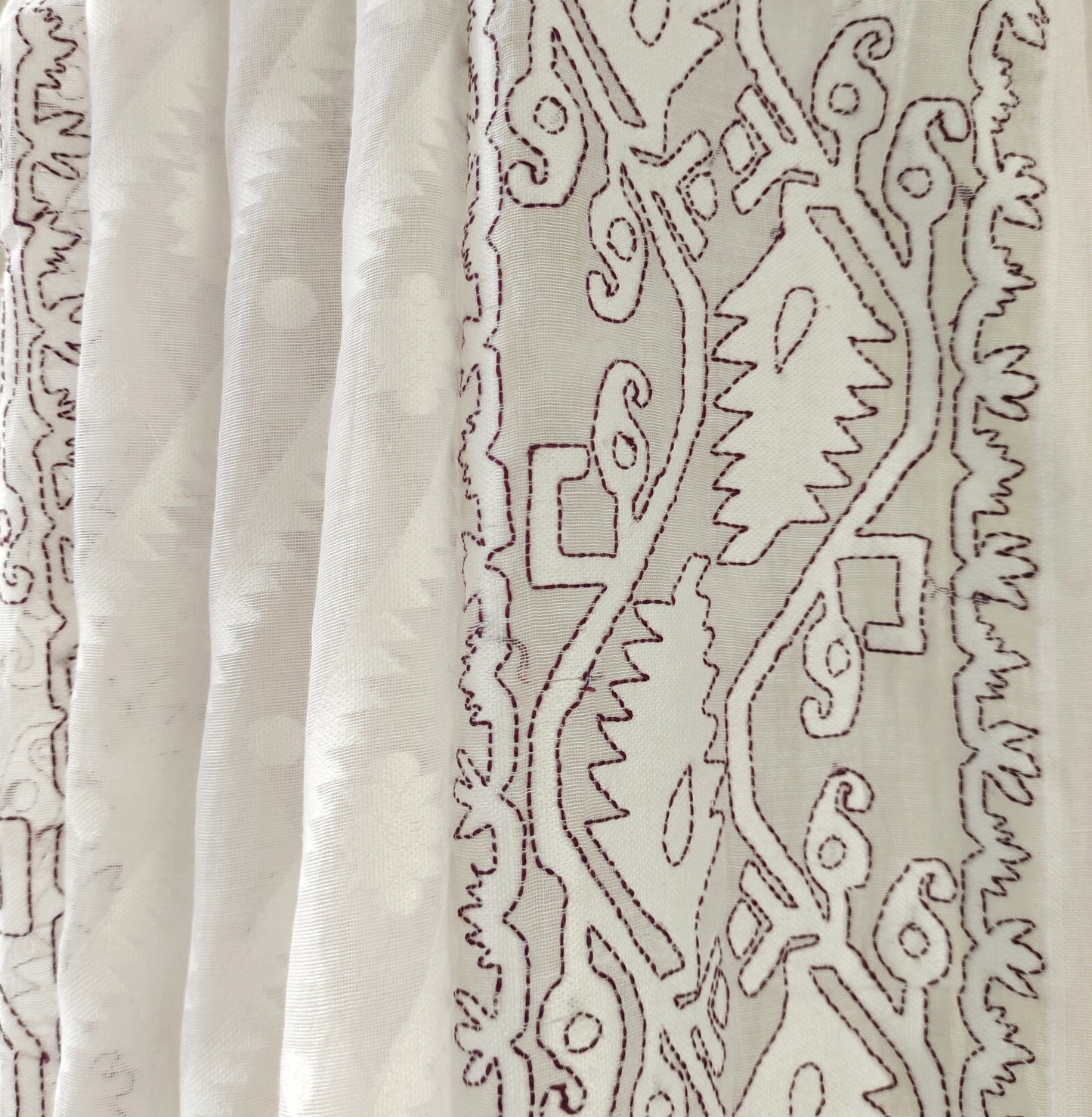 Handcrafted Saree: Dhakai Jamdani with Hand Embroidery