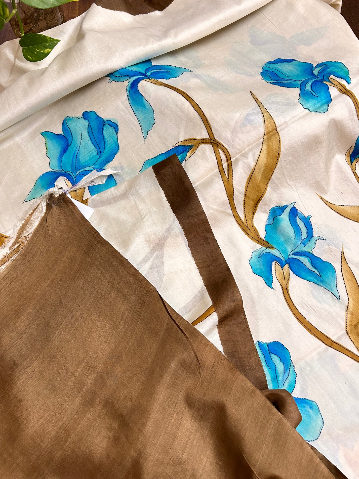 Handcrafted Saree: A Fusion of Painting and Embroidery