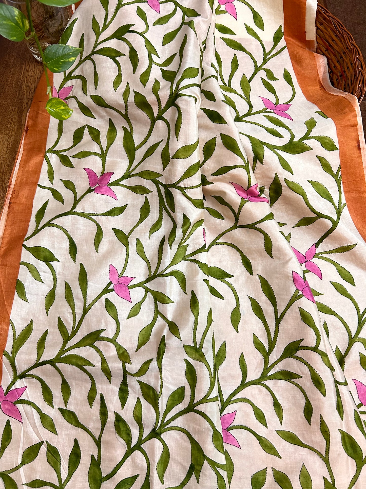 Handcrafted Saree: A Fusion of Painting and Embroidery