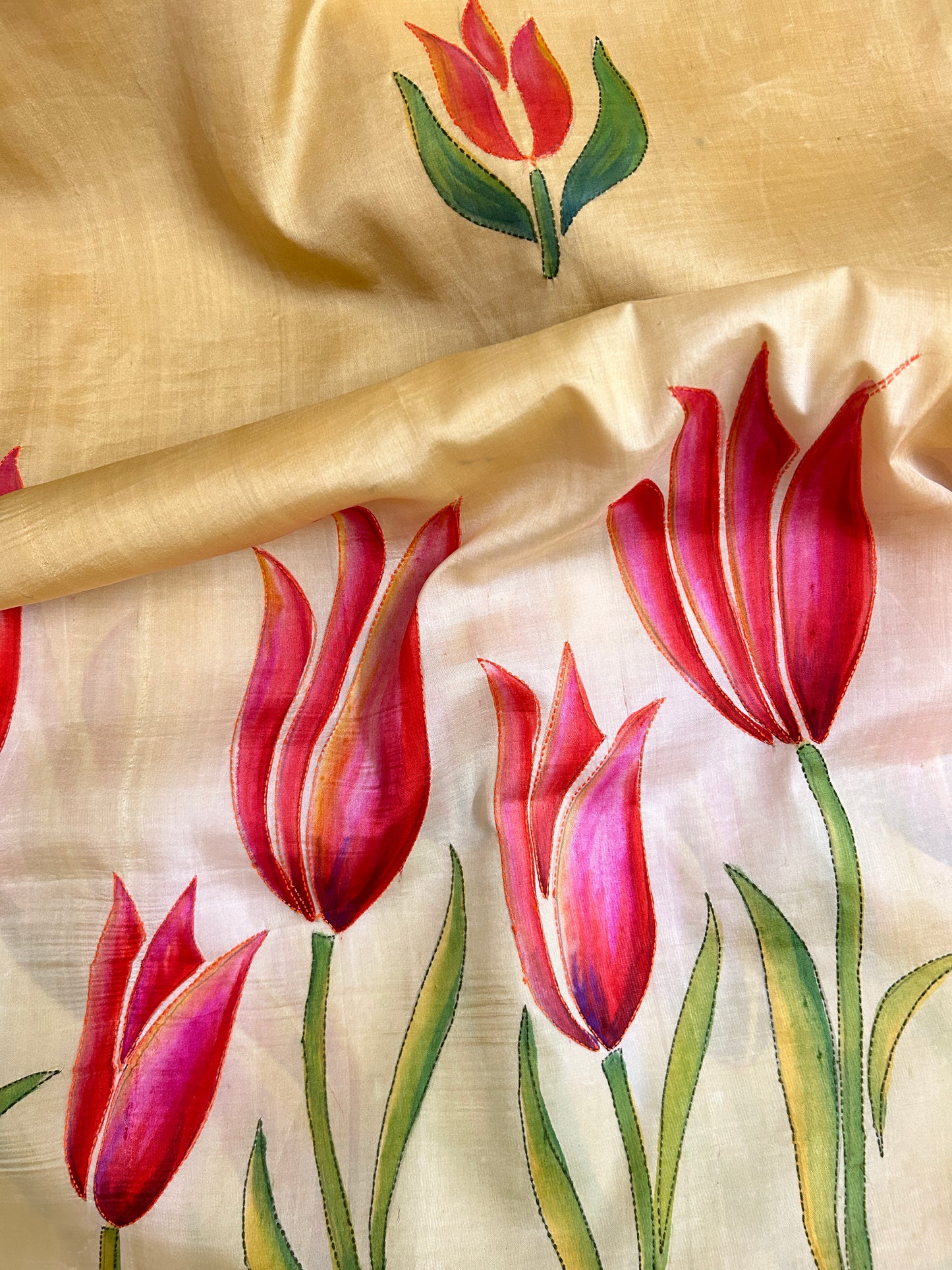 Handcrafted Saree: A Fusion of Painting and Embroidery