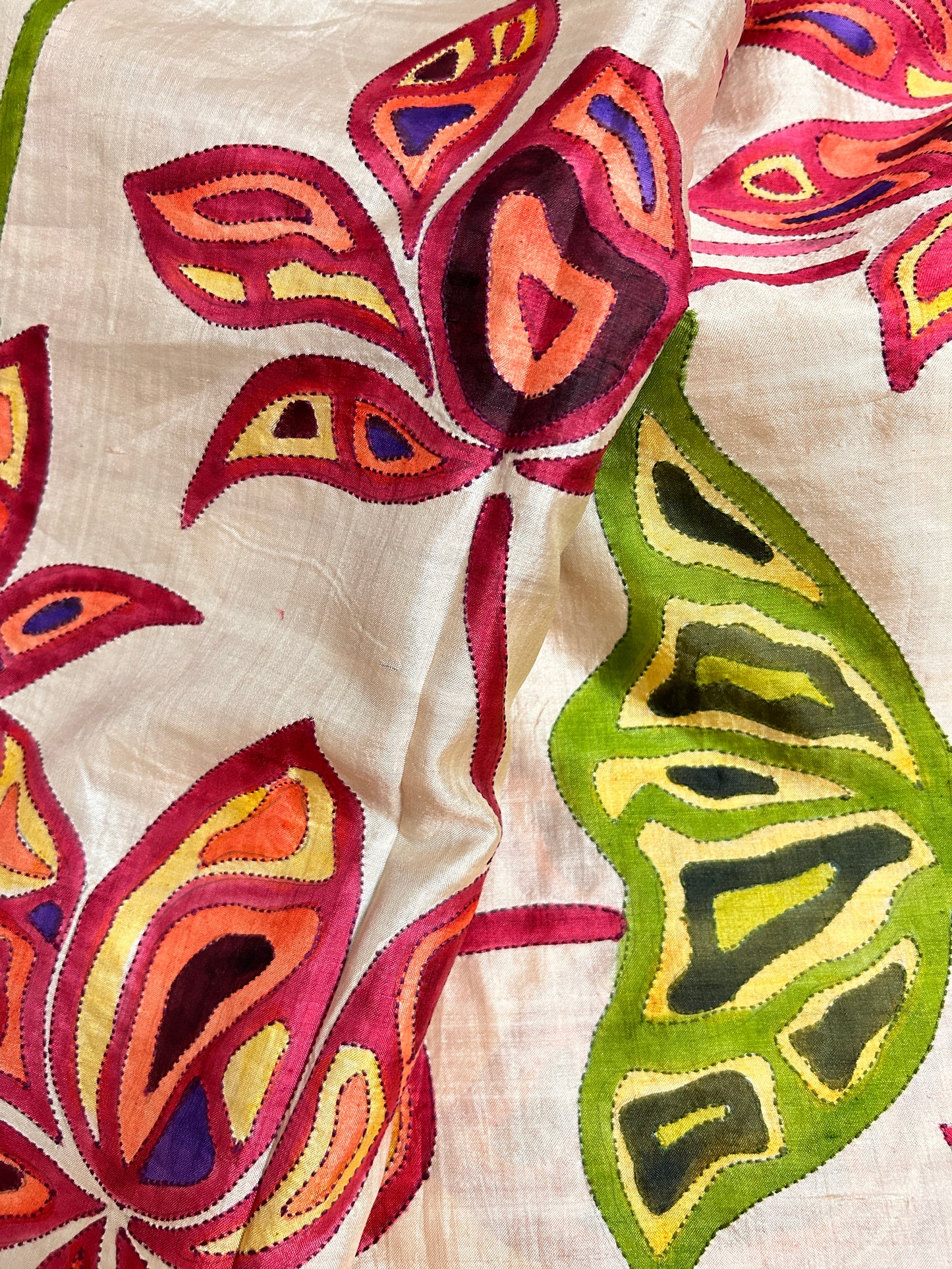 Handcrafted Saree: A Fusion of Painting and Embroidery