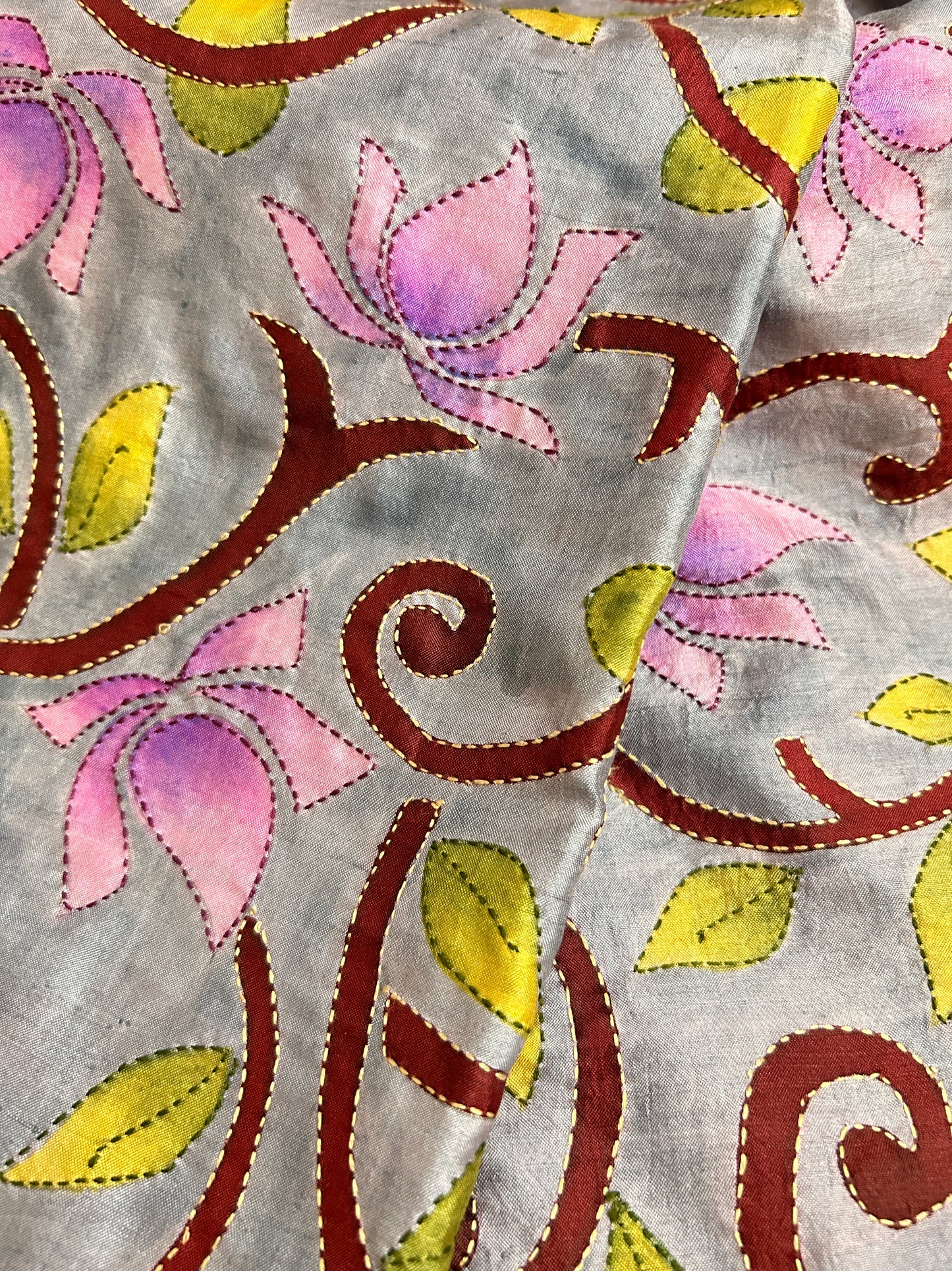 Handcrafted Saree: A Fusion of Painting and Embroidery