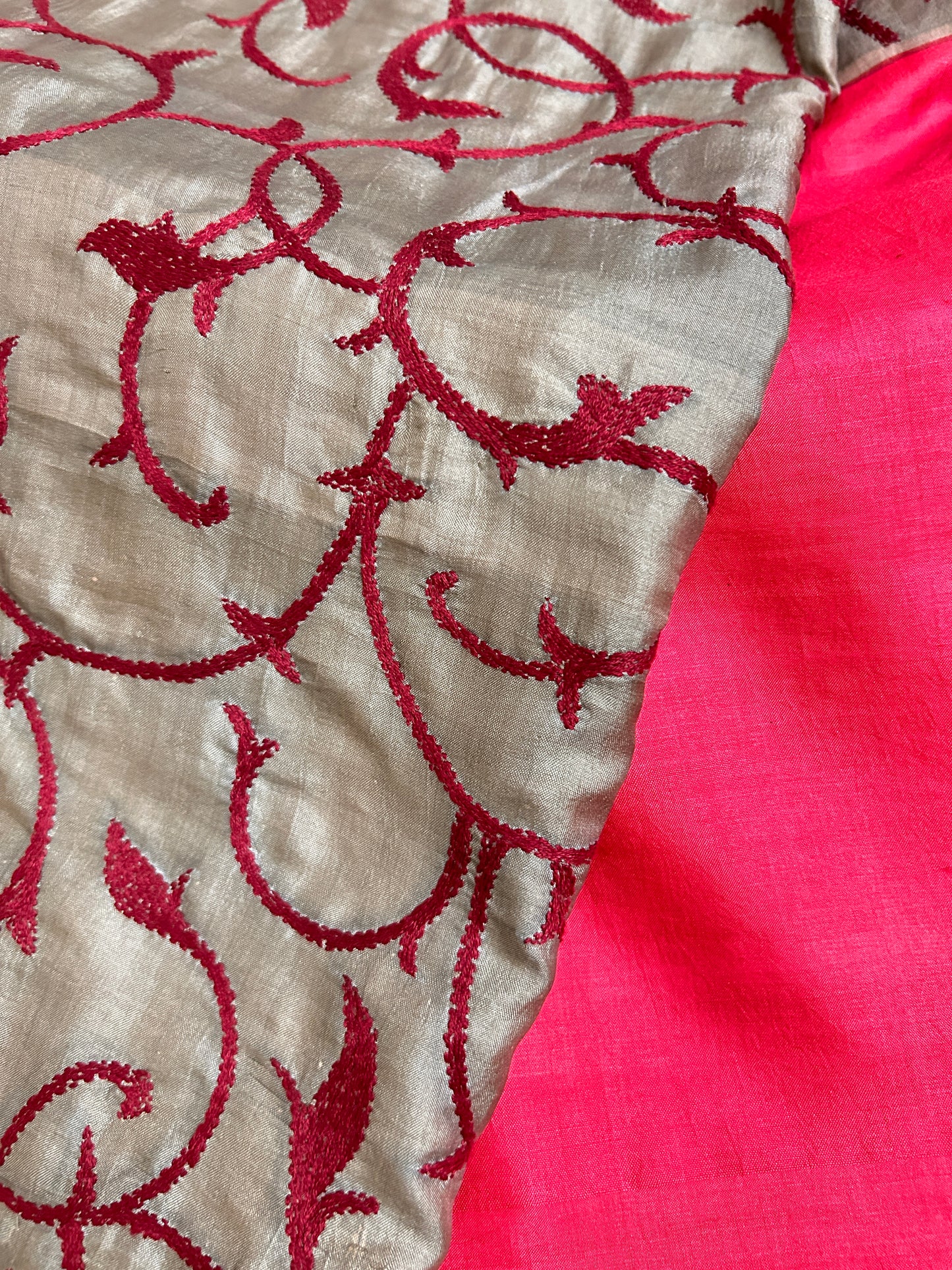 Handcrafted Kantha Saree: Contemporary Kantha Tapestry