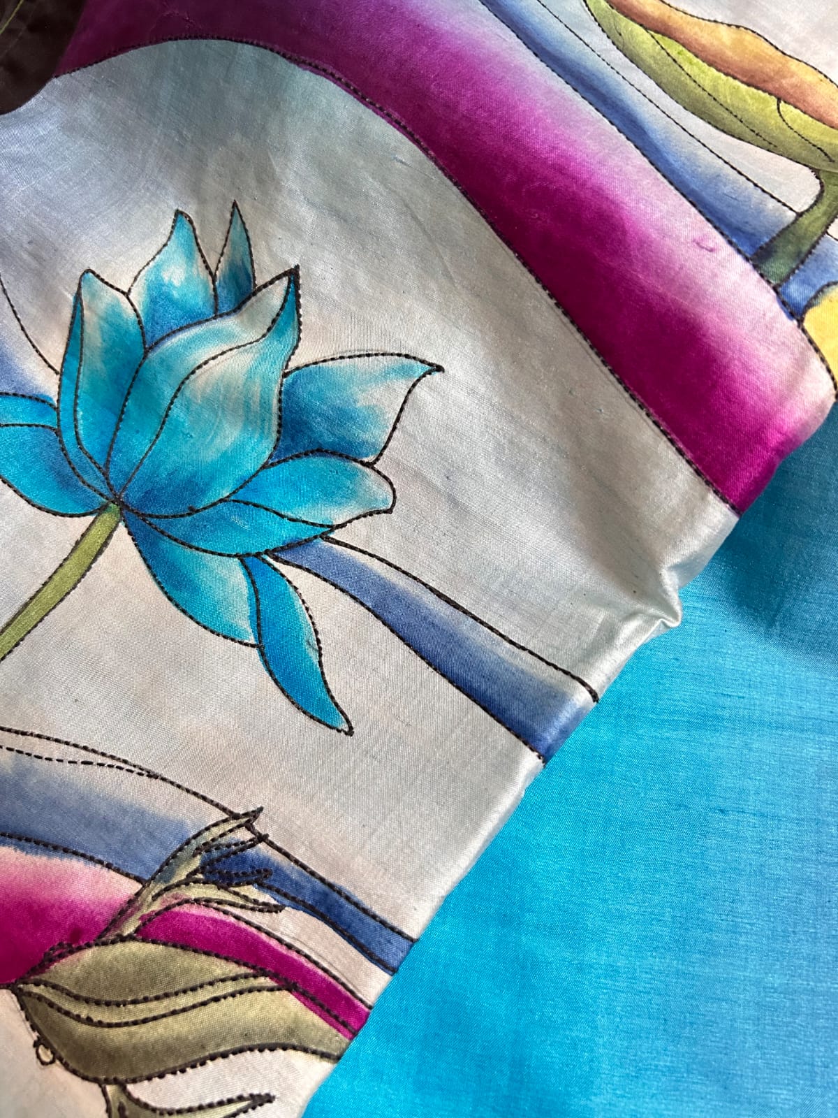 Handcrafted Kantha Saree: A Fusion of Painting and Embroidery