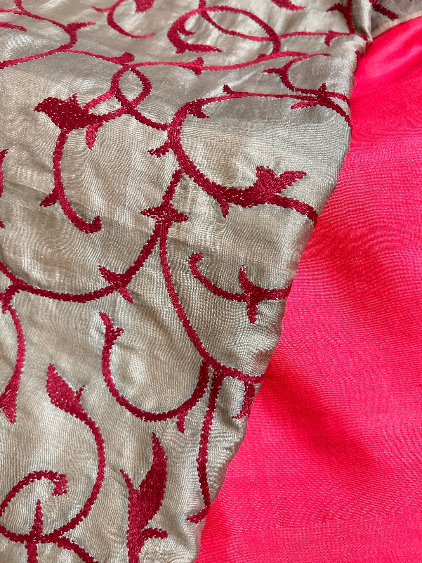 Handcrafted Kantha Saree: Contemporary Kantha Tapestry