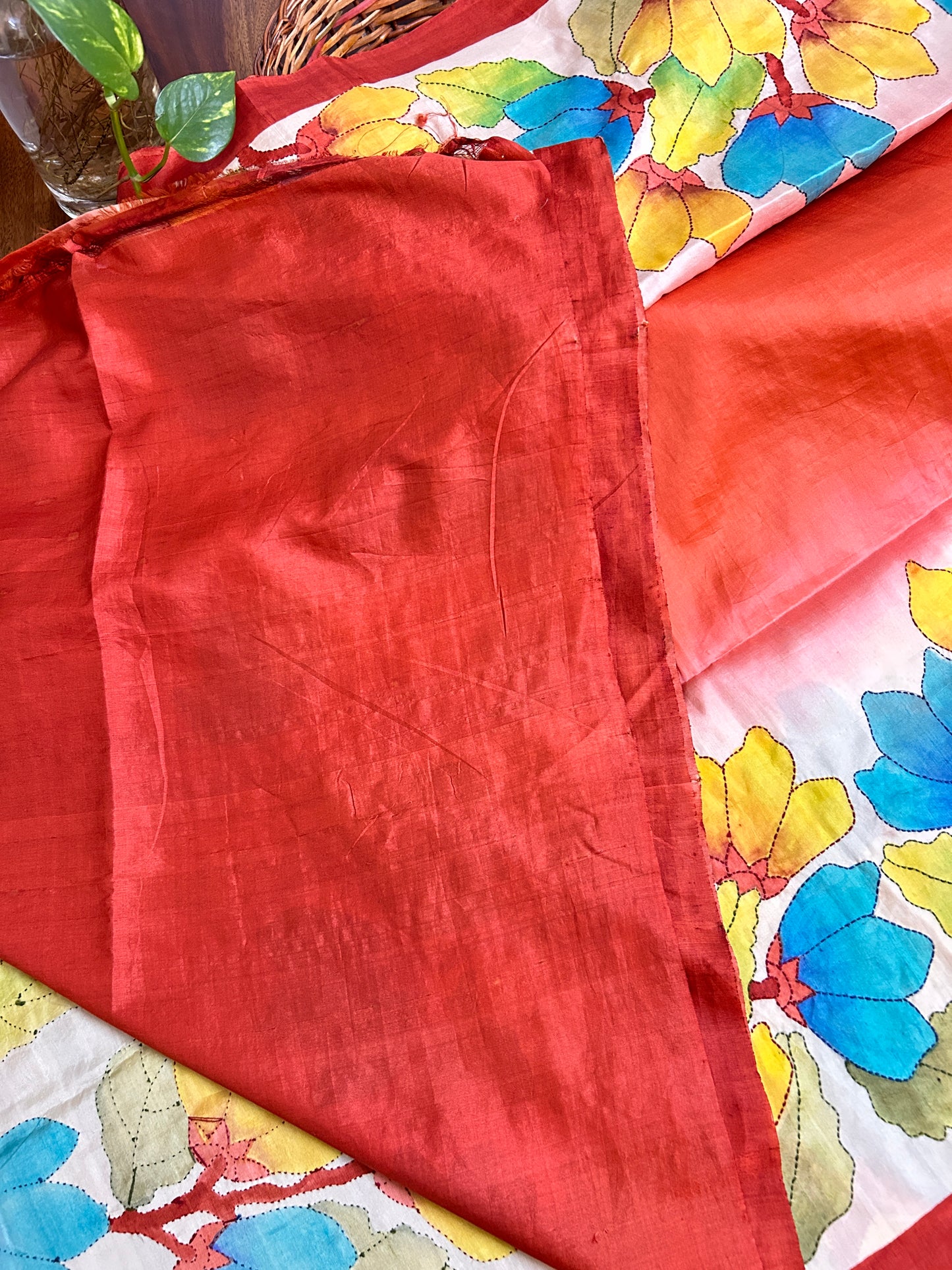 Handcrafted Kantha Saree: A Fusion of Painting and Embroidery